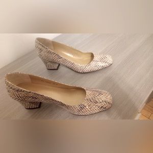 Beautiful Stuart Weitzman Snake heels